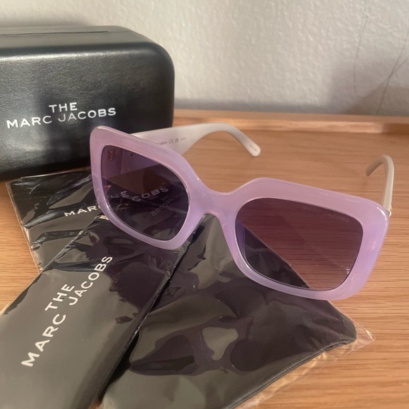 SALE!!Marc jacobs sunglasses - Picture 3 of 6